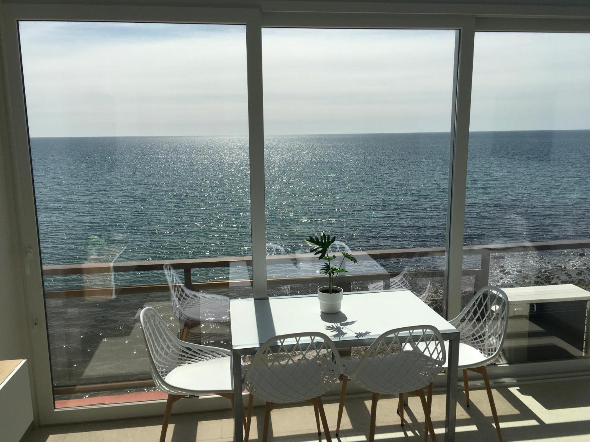 Malibu Apartment เบนัลมาเดนา ภายนอก รูปภาพ