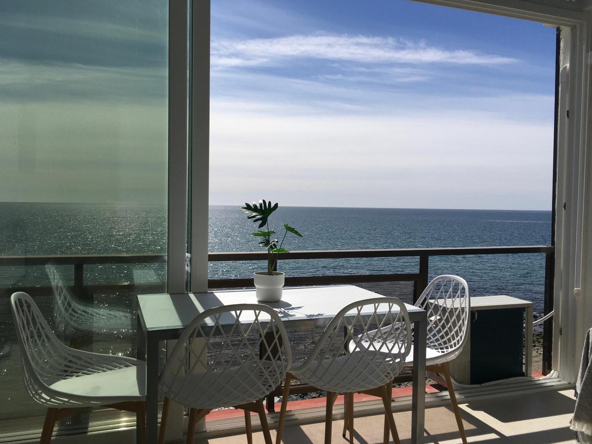 Malibu Apartment เบนัลมาเดนา ภายนอก รูปภาพ