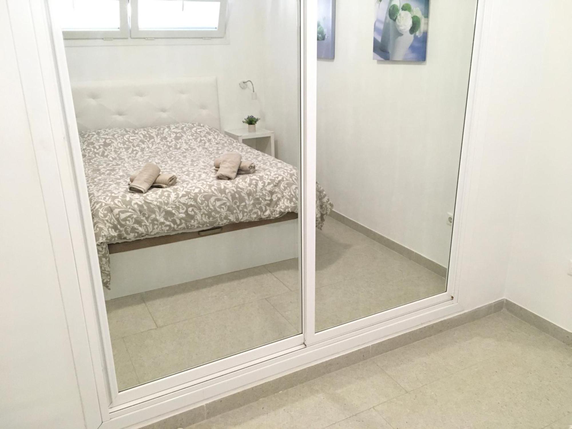Malibu Apartment เบนัลมาเดนา ภายนอก รูปภาพ