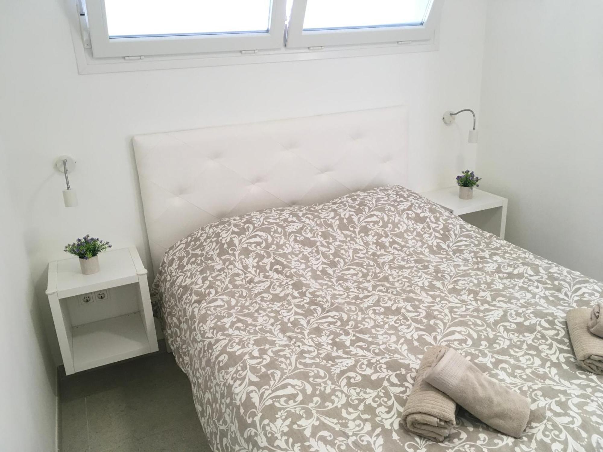 Malibu Apartment เบนัลมาเดนา ภายนอก รูปภาพ